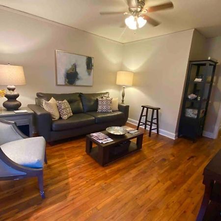 Darling Cottage In University Park Raleigh Extérieur photo