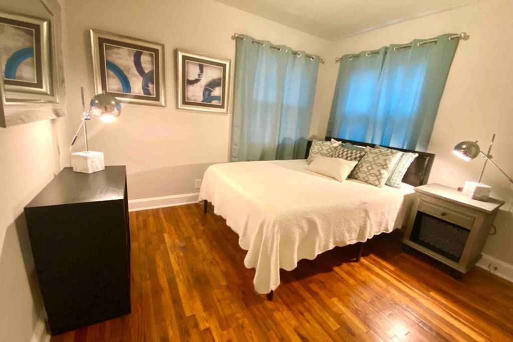 Darling Cottage In University Park Raleigh Extérieur photo